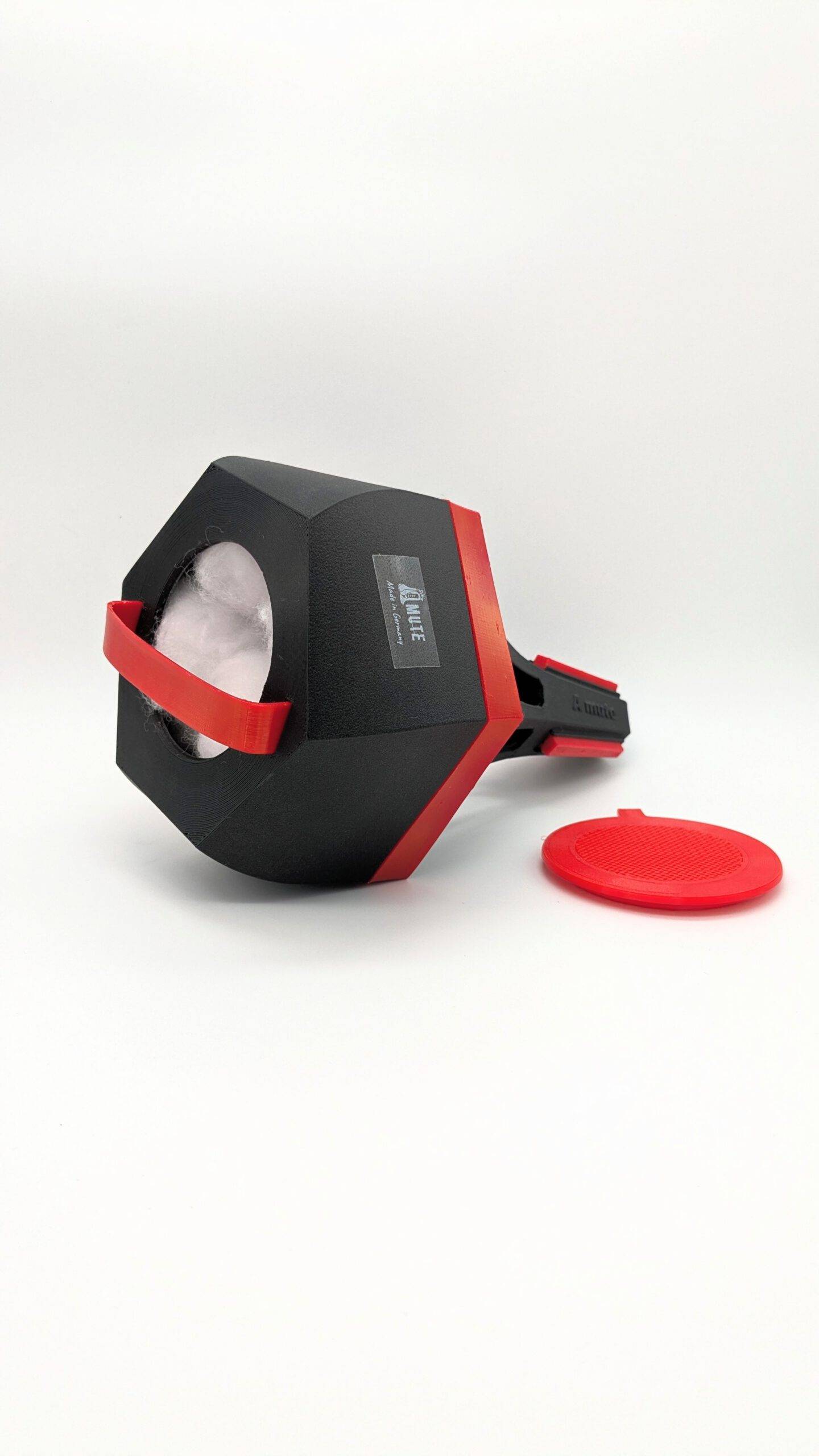 A-Mute Bucket Trompetendämpfer modular – geöffneter Boden mit Dämpfmaterial zur Klanganpassung