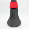 Silencieux A-Mute pour bugle - Vue de face avec anneau de sourdine rouge et finition noire mate